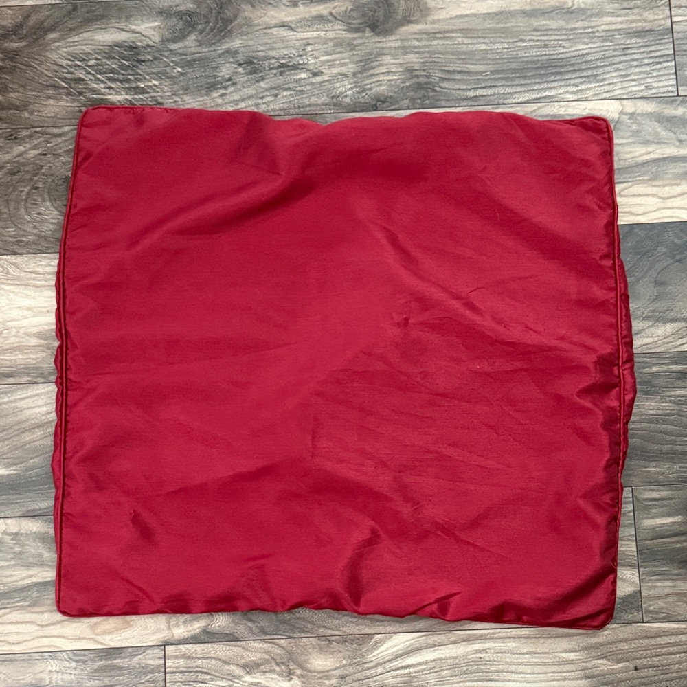 NWOT Maroon Square Pilllowcase